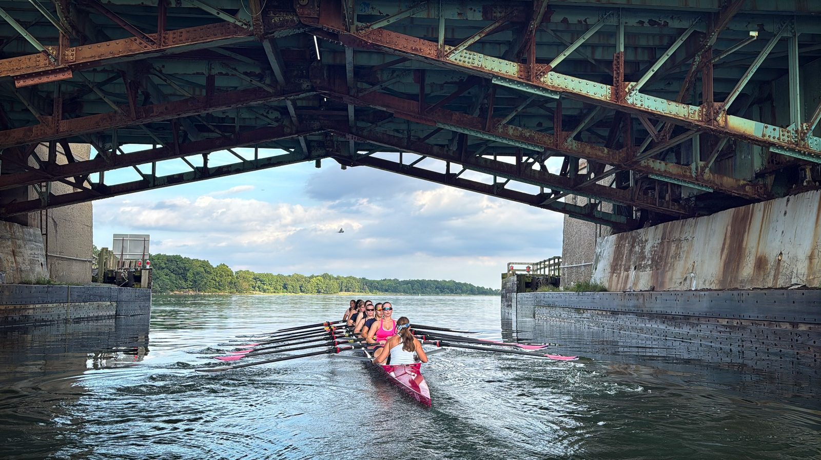 The eight passing beneath the bridge span